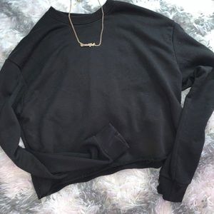 Black cropped sweatshirt